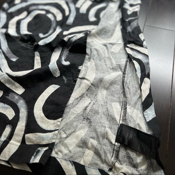 URBAN OUTFITTERS STRAPLESS DRESS WITH SLIT - Picture 3 of 3